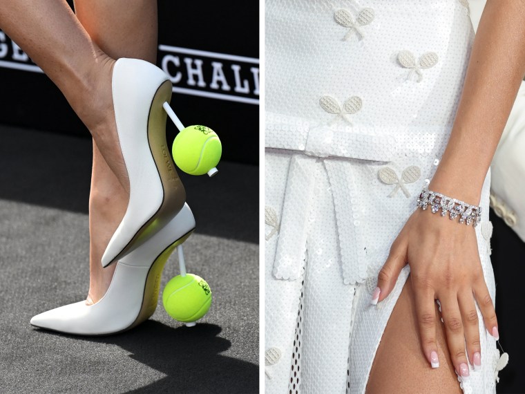 حذاء Zendaya ذو الكعب العالي لكرة التنس في روما وتنورة مضرب التنس في لندن.