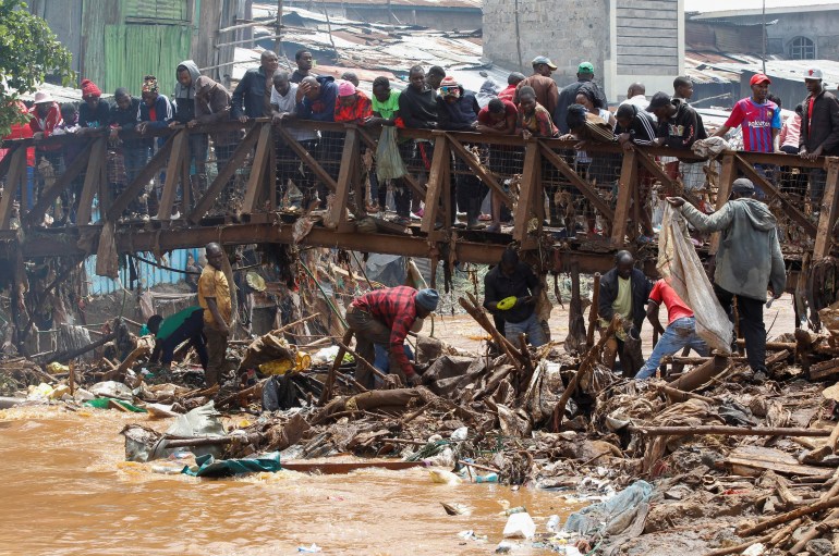 الفيضانات في ماثاري، كينيا